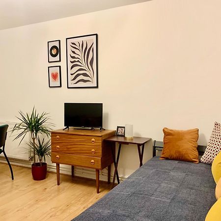 London Apartment Finsbury Park Zone 2 - 10 Minutes To Central Лондон Экстерьер фото